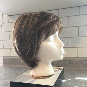 Toni Brattin Classic Bob Wig - Brown Blonde